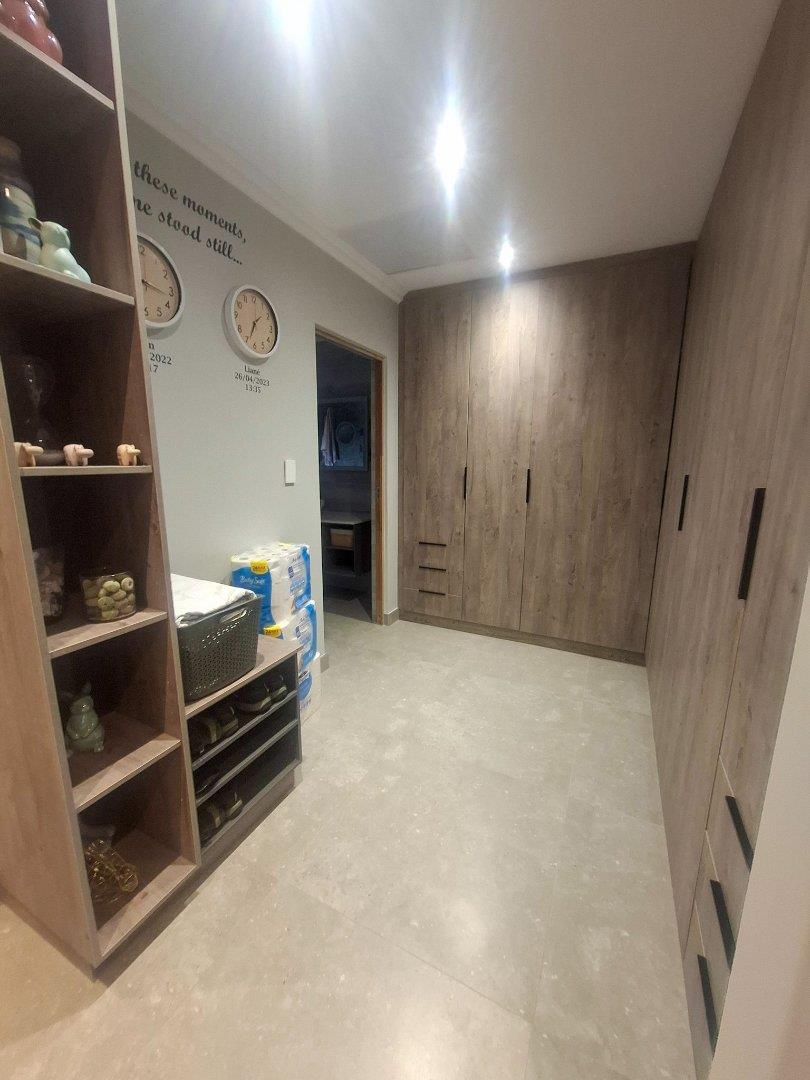 4 Bedroom Property for Sale in Kloofsig Gauteng