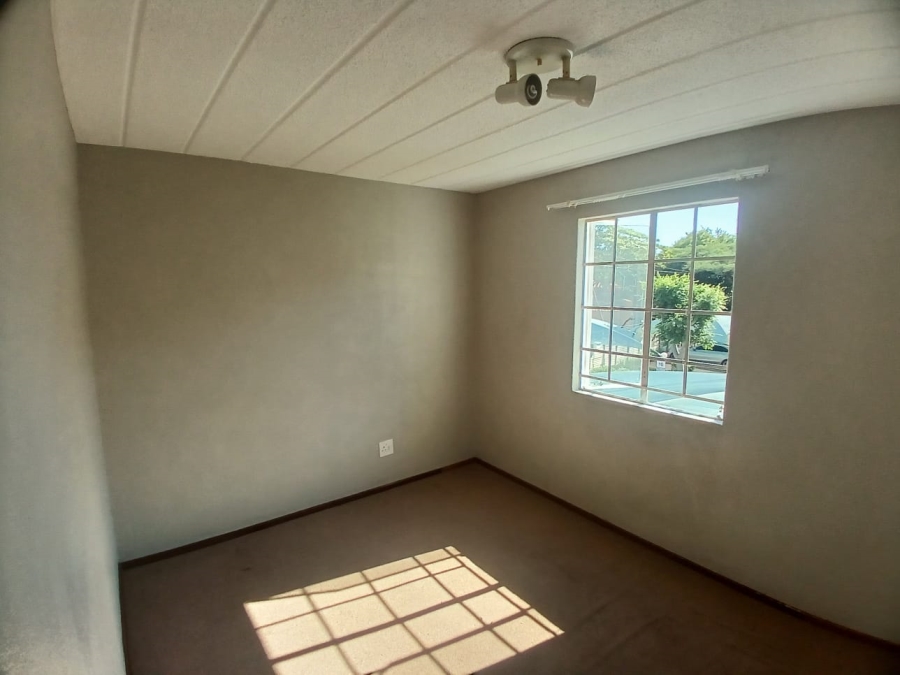 To Let 2 Bedroom Property for Rent in Groenkloof Gauteng