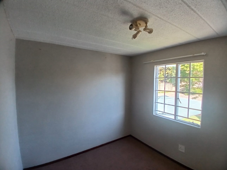 To Let 2 Bedroom Property for Rent in Groenkloof Gauteng