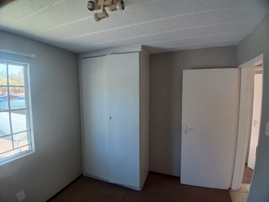 To Let 2 Bedroom Property for Rent in Groenkloof Gauteng