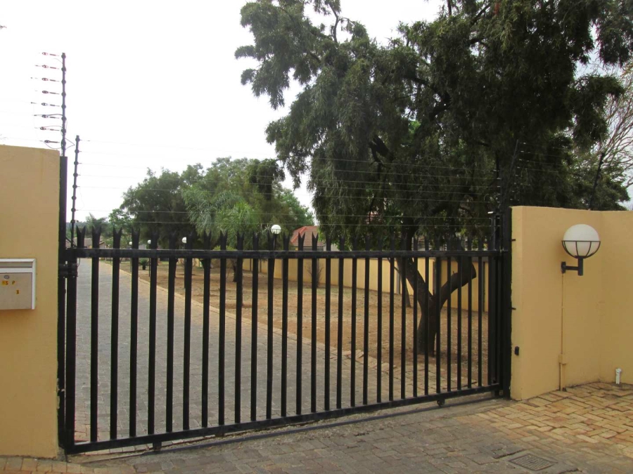 2 Bedroom Property for Sale in Equestria Gauteng