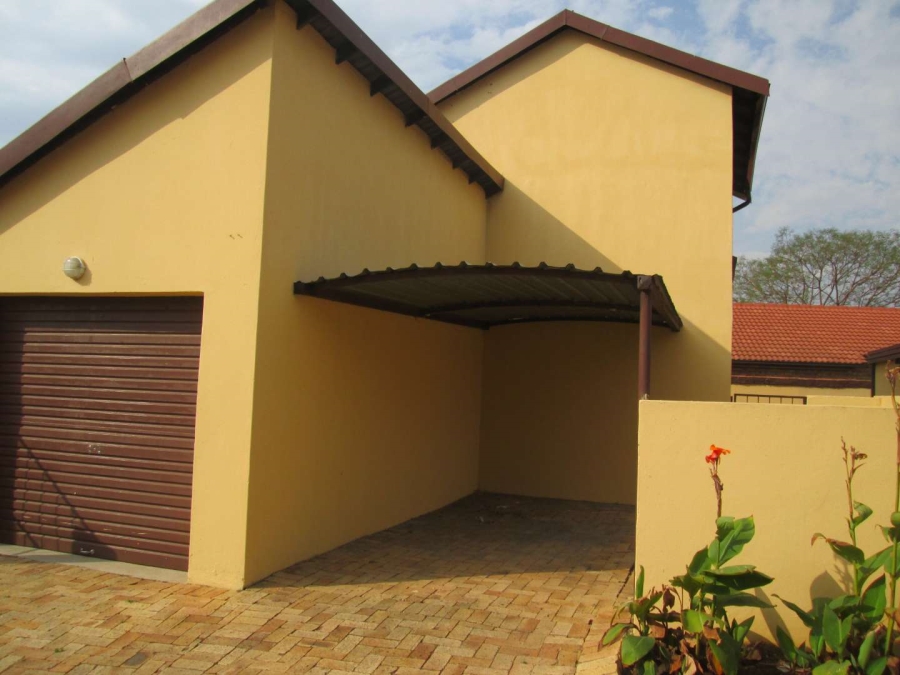 2 Bedroom Property for Sale in Equestria Gauteng