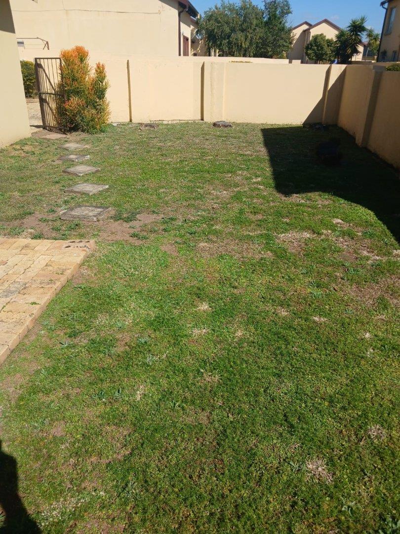 2 Bedroom Property for Sale in Equestria Gauteng