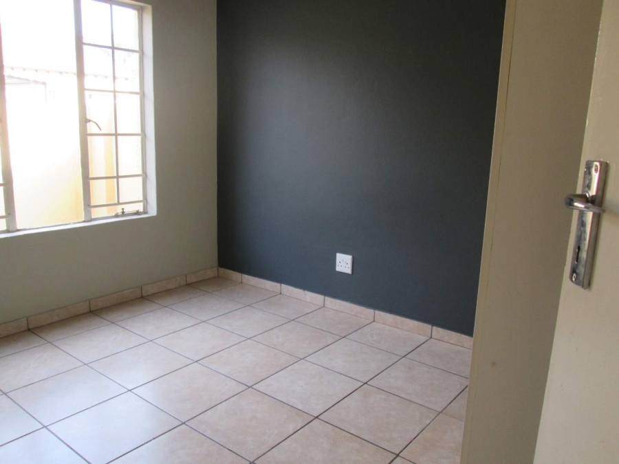 2 Bedroom Property for Sale in Equestria Gauteng