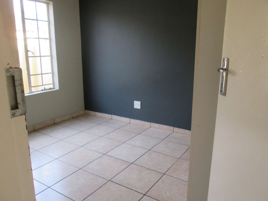 2 Bedroom Property for Sale in Equestria Gauteng