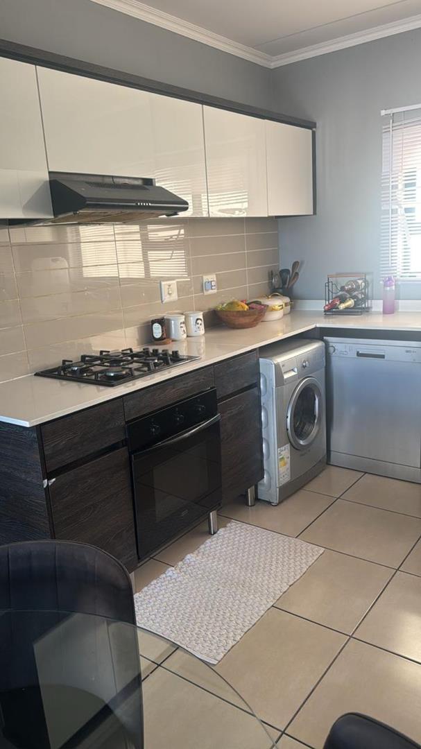 2 Bedroom Property for Sale in Greenstone Hill Gauteng