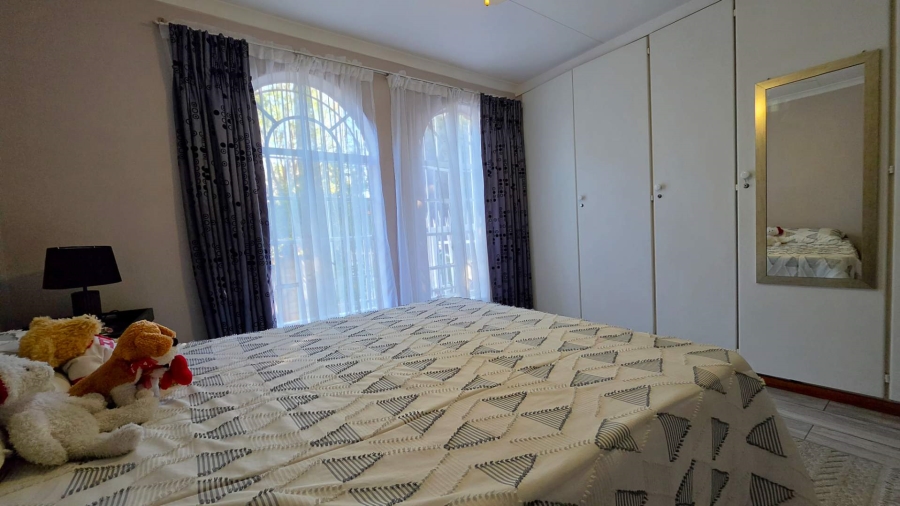4 Bedroom Property for Sale in Glenvista Gauteng