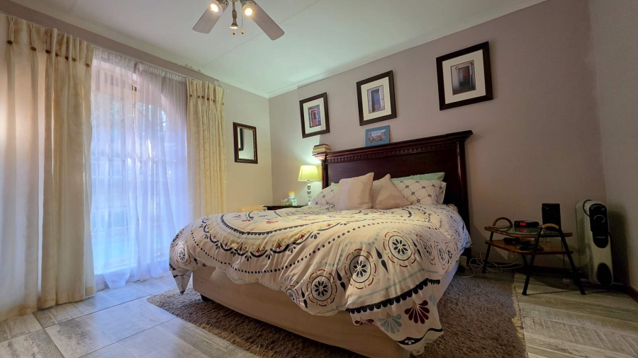 4 Bedroom Property for Sale in Glenvista Gauteng