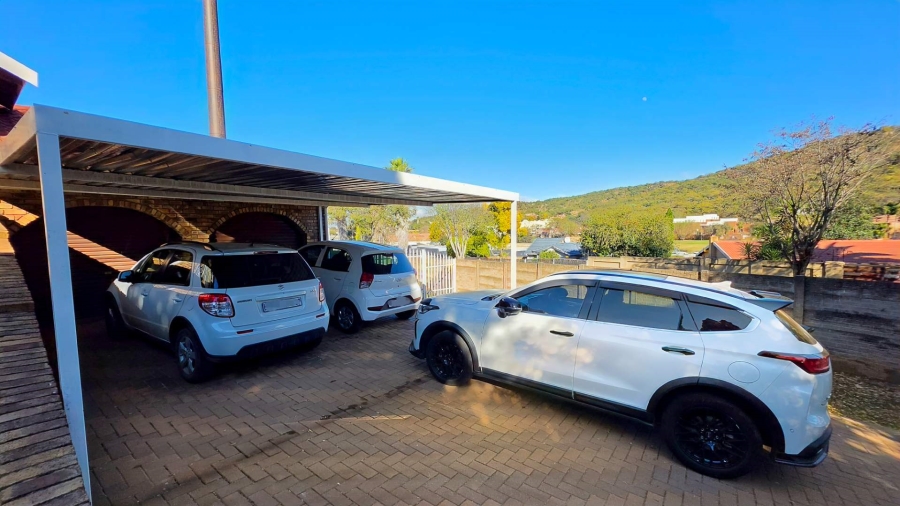 4 Bedroom Property for Sale in Glenvista Gauteng