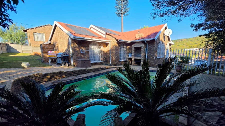4 Bedroom Property for Sale in Glenvista Gauteng