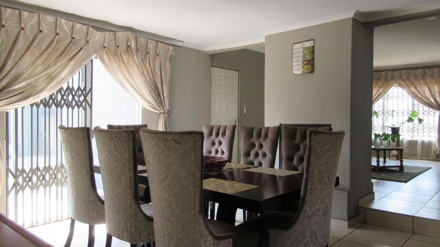 3 Bedroom Property for Sale in Alveda Park Gauteng