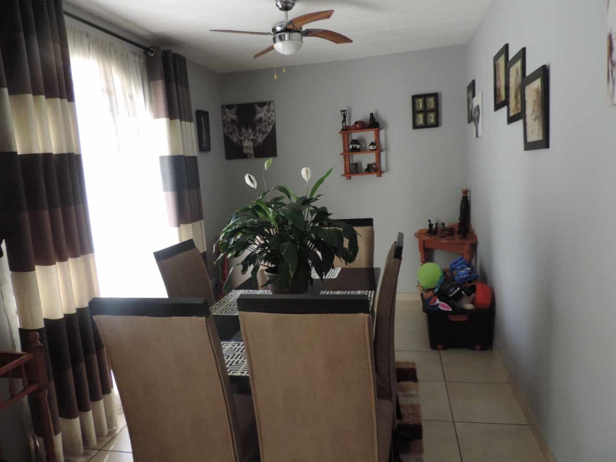 2 Bedroom Property for Sale in New Redruth Gauteng