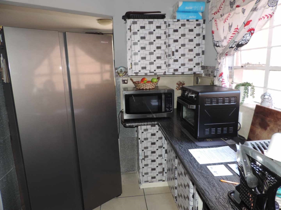 2 Bedroom Property for Sale in New Redruth Gauteng