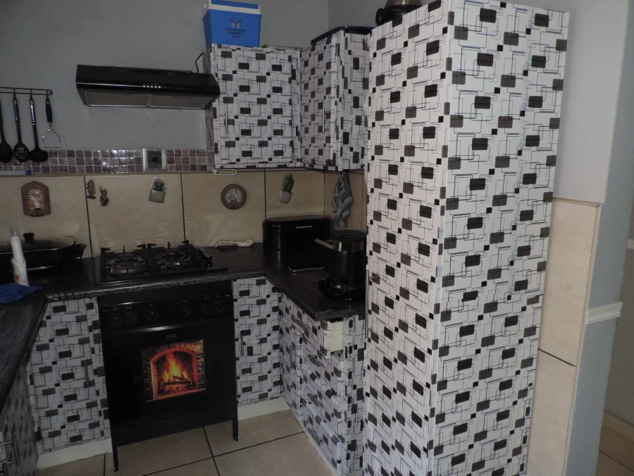 2 Bedroom Property for Sale in New Redruth Gauteng