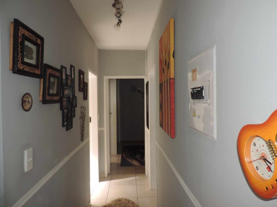 2 Bedroom Property for Sale in New Redruth Gauteng