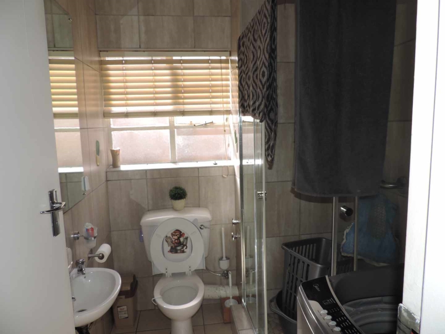 2 Bedroom Property for Sale in New Redruth Gauteng