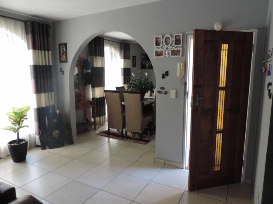 2 Bedroom Property for Sale in New Redruth Gauteng