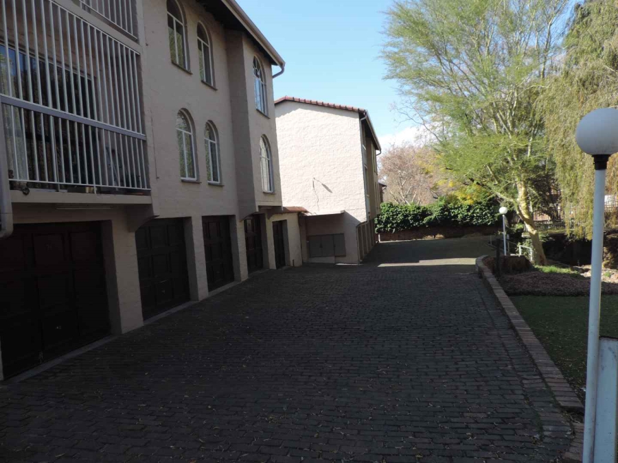 2 Bedroom Property for Sale in New Redruth Gauteng