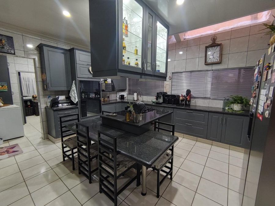 3 Bedroom Property for Sale in Arcon Park Gauteng