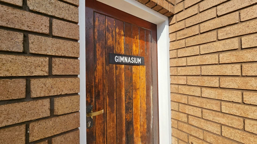 1 Bedroom Property for Sale in Pretoria Central Gauteng