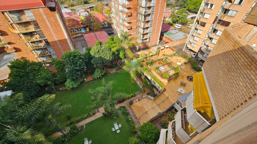 1 Bedroom Property for Sale in Pretoria Central Gauteng