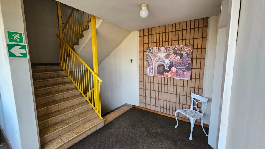 1 Bedroom Property for Sale in Pretoria Central Gauteng