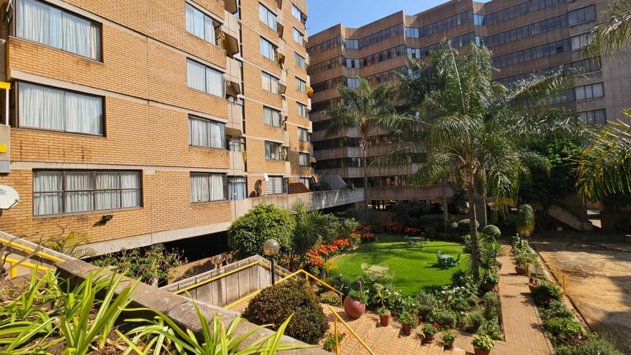 1 Bedroom Property for Sale in Pretoria Central Gauteng