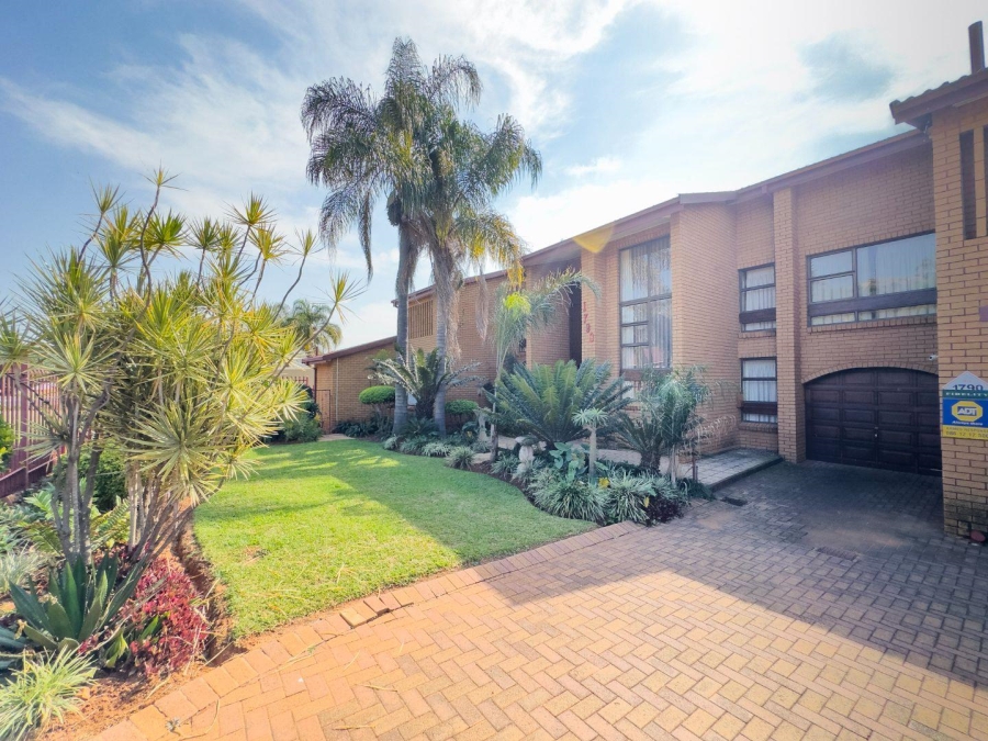 4 Bedroom Property for Sale in Amandasig Gauteng