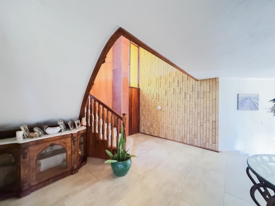 4 Bedroom Property for Sale in Amandasig Gauteng