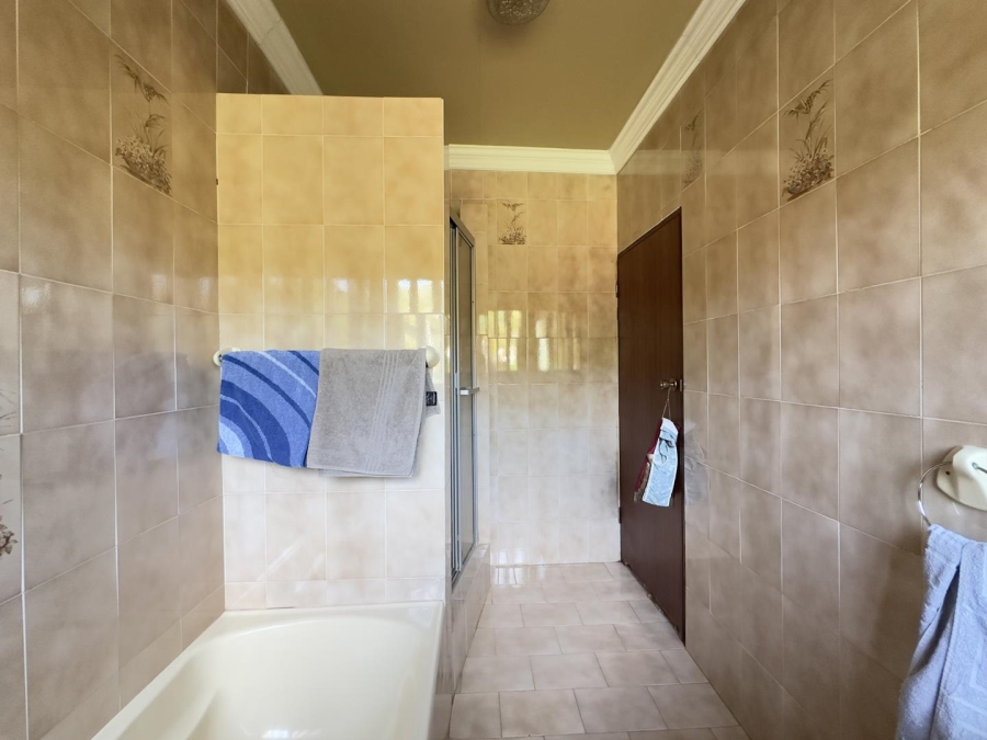 4 Bedroom Property for Sale in Amandasig Gauteng