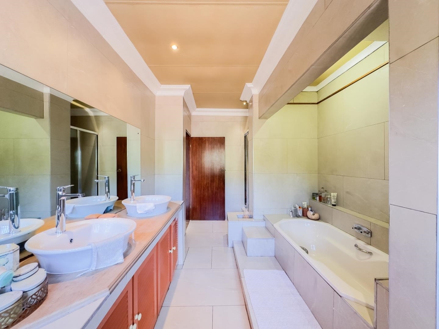 4 Bedroom Property for Sale in Amandasig Gauteng