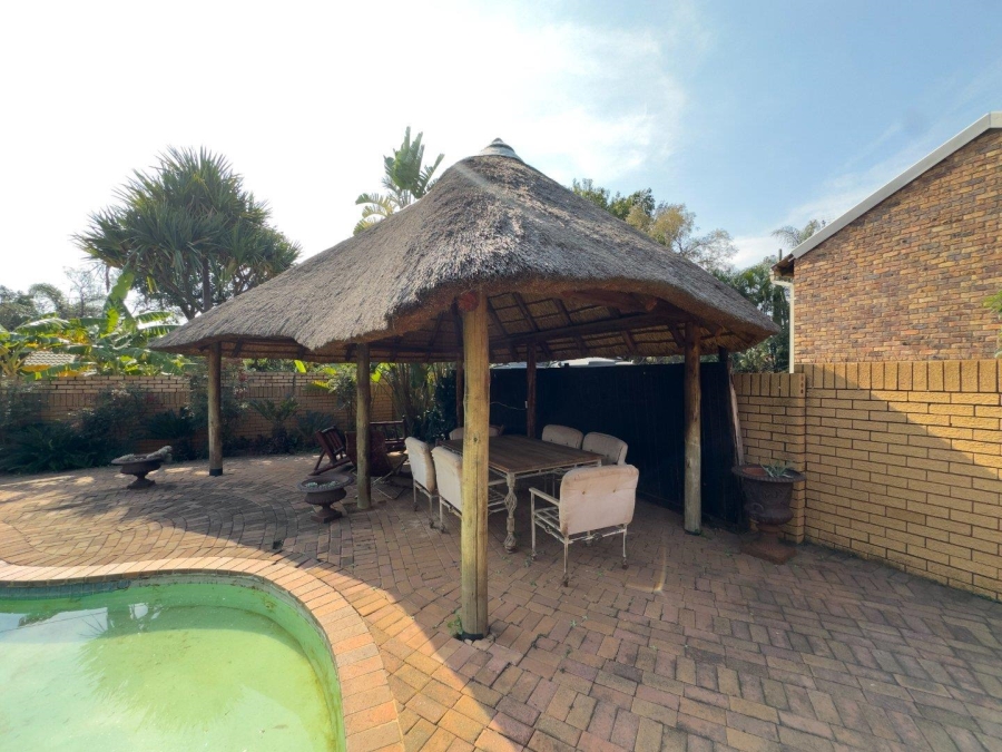 4 Bedroom Property for Sale in Amandasig Gauteng