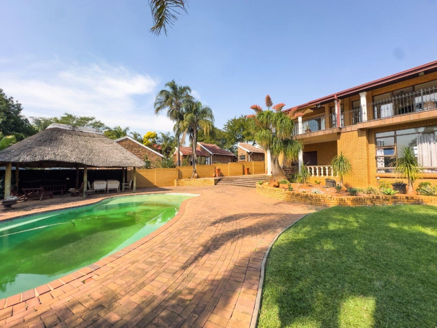 4 Bedroom Property for Sale in Amandasig Gauteng