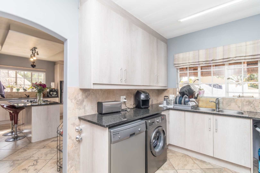 3 Bedroom Property for Sale in Boskruin Gauteng