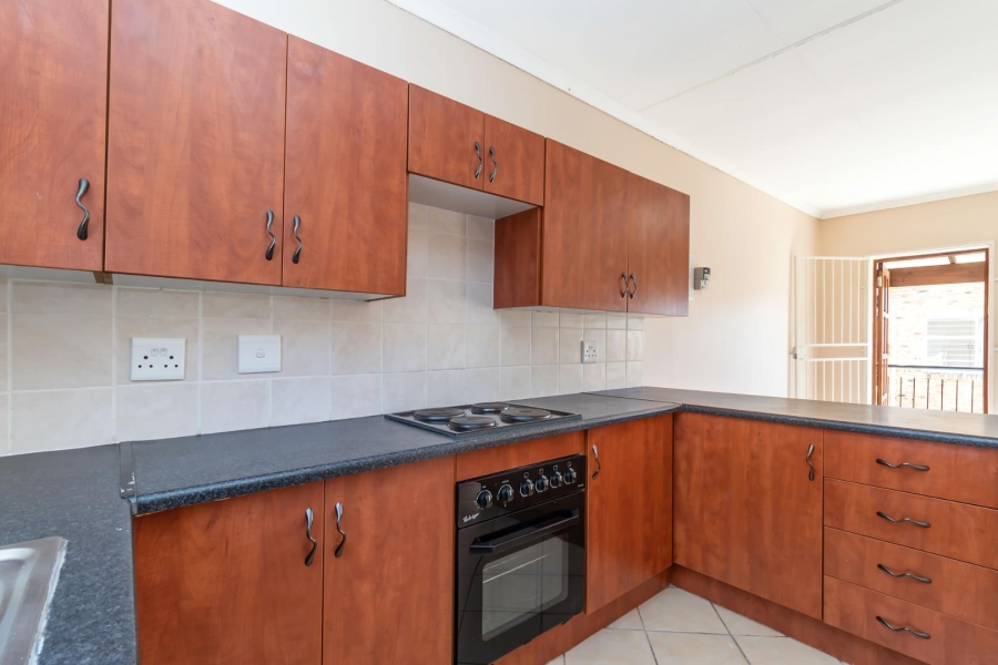 2 Bedroom Property for Sale in Honeypark Gauteng