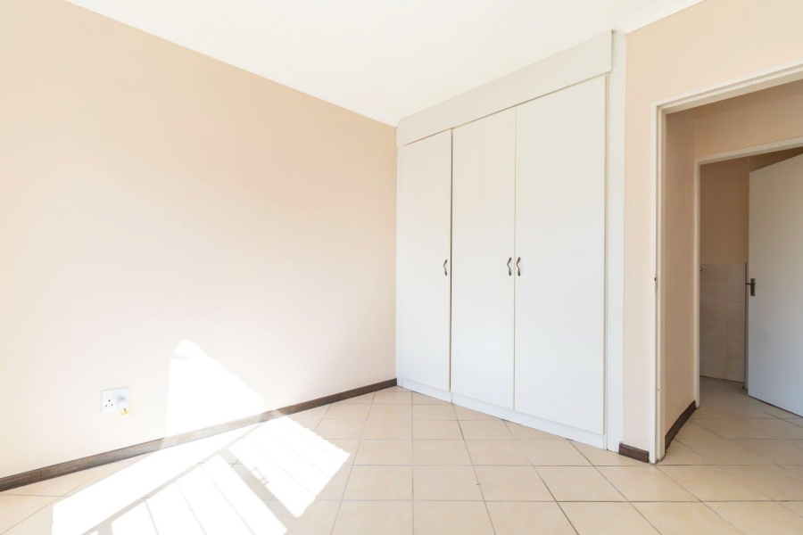 2 Bedroom Property for Sale in Honeypark Gauteng