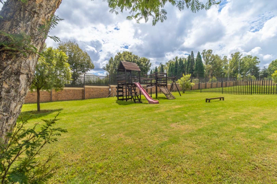 2 Bedroom Property for Sale in Honeypark Gauteng