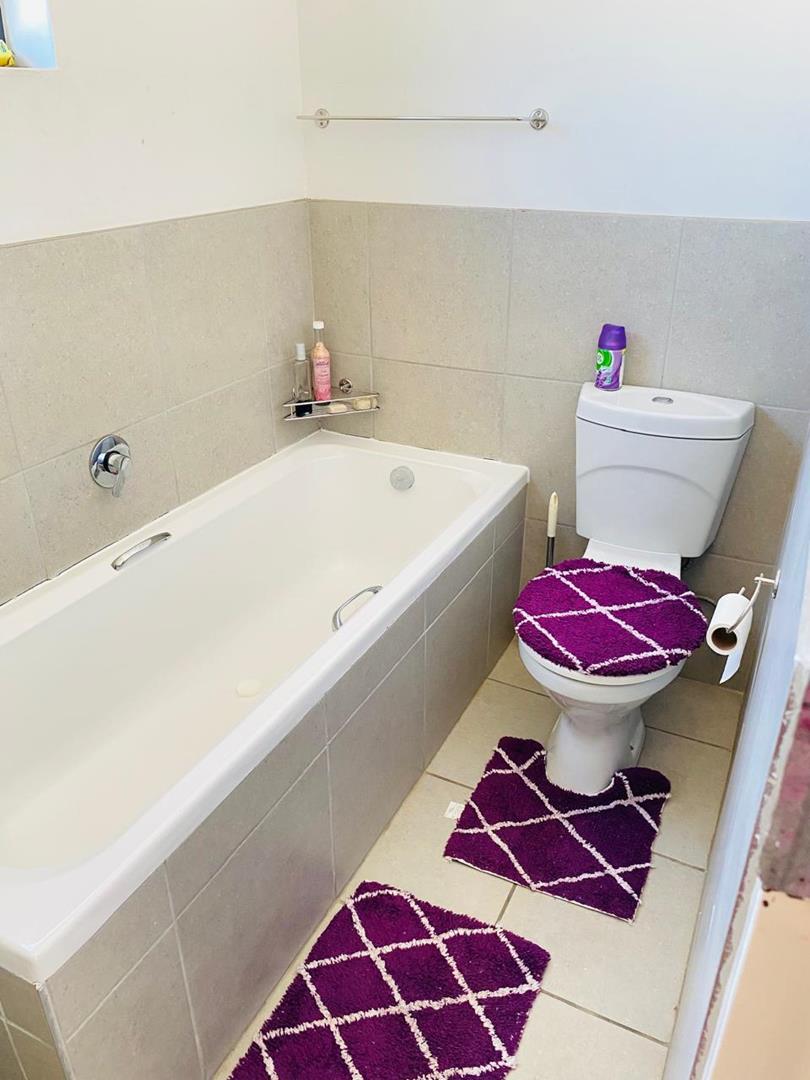 2 Bedroom Property for Sale in Theresa Park Gauteng