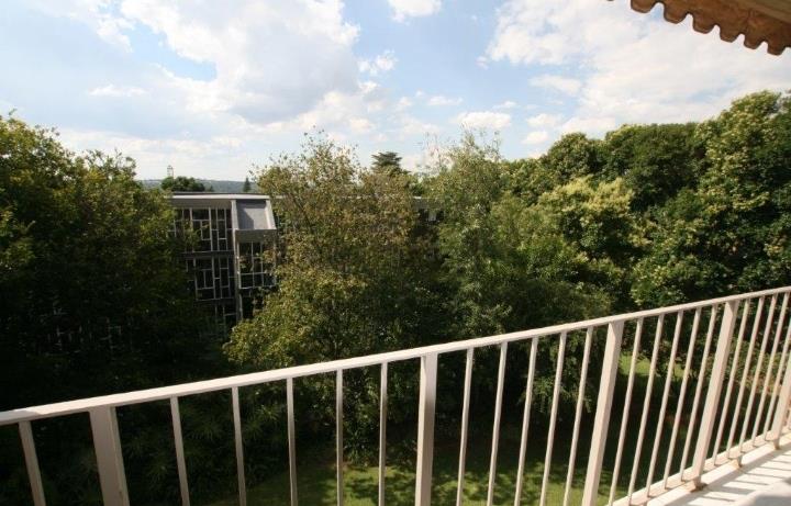2 Bedroom Property for Sale in Benmore Gauteng