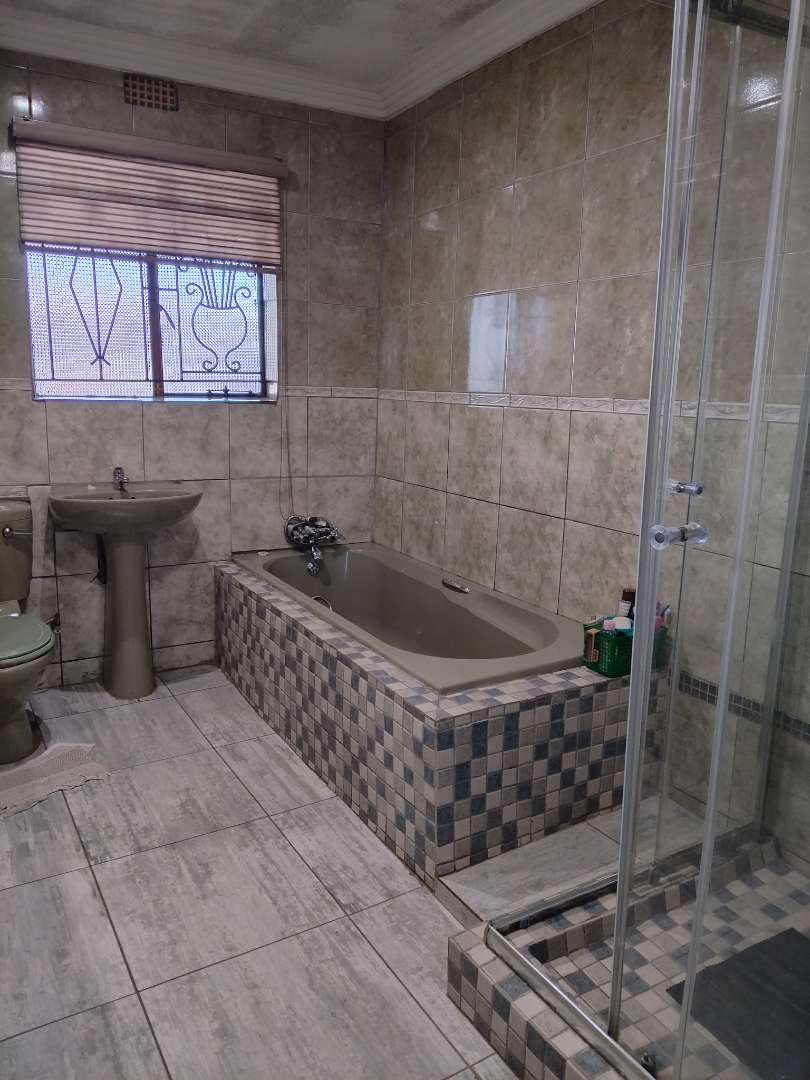 To Let 2 Bedroom Property for Rent in Tsakane Gauteng