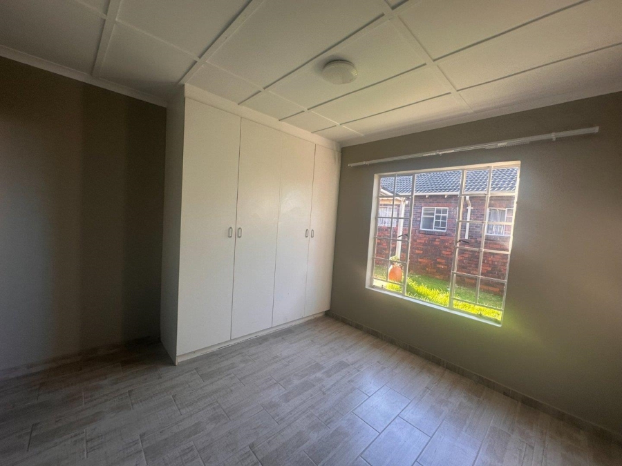 2 Bedroom Property for Sale in Weltevreden Park Gauteng
