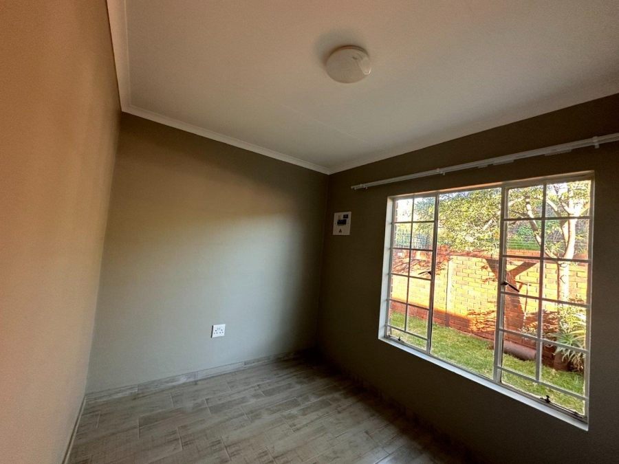 2 Bedroom Property for Sale in Weltevreden Park Gauteng