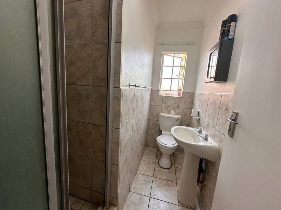 2 Bedroom Property for Sale in Weltevreden Park Gauteng