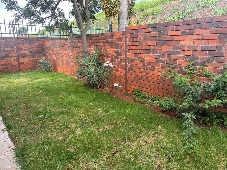 2 Bedroom Property for Sale in Weltevreden Park Gauteng