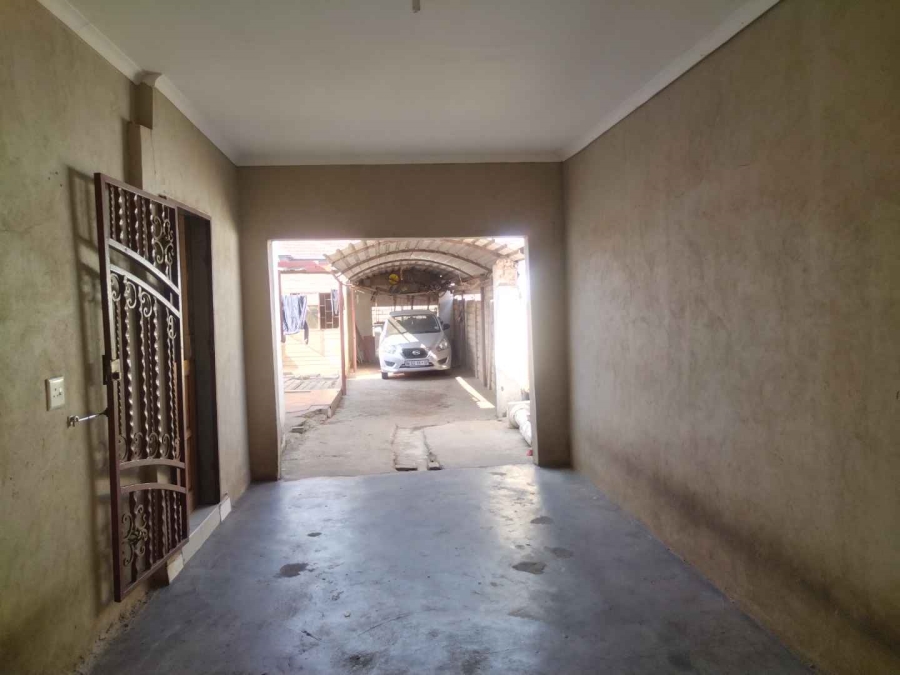 3 Bedroom Property for Sale in Soshanguve WW Gauteng