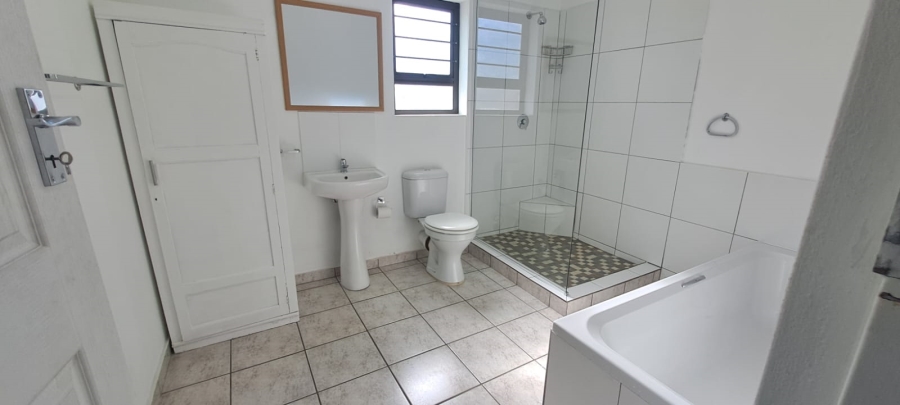 1 Bedroom Property for Sale in Linmeyer Gauteng