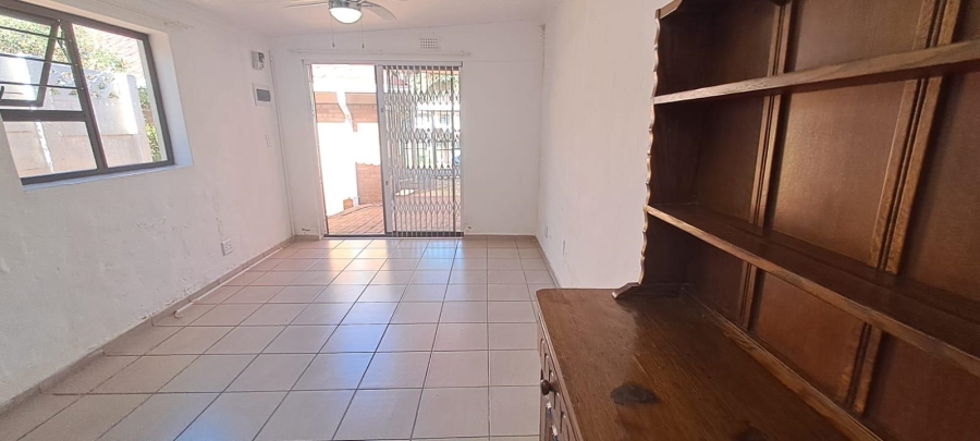 1 Bedroom Property for Sale in Linmeyer Gauteng