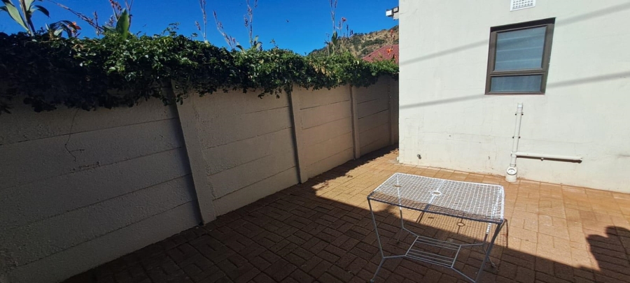 1 Bedroom Property for Sale in Linmeyer Gauteng