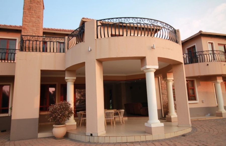 5 Bedroom Property for Sale in Raslouw A H Gauteng