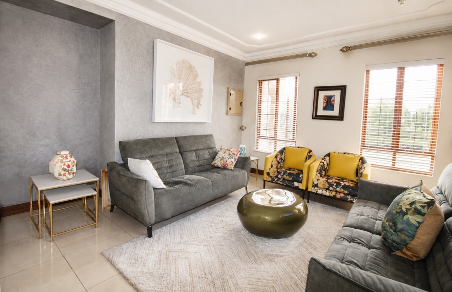 5 Bedroom Property for Sale in Raslouw A H Gauteng
